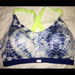 Victoria’s Secret VSX Sports bra